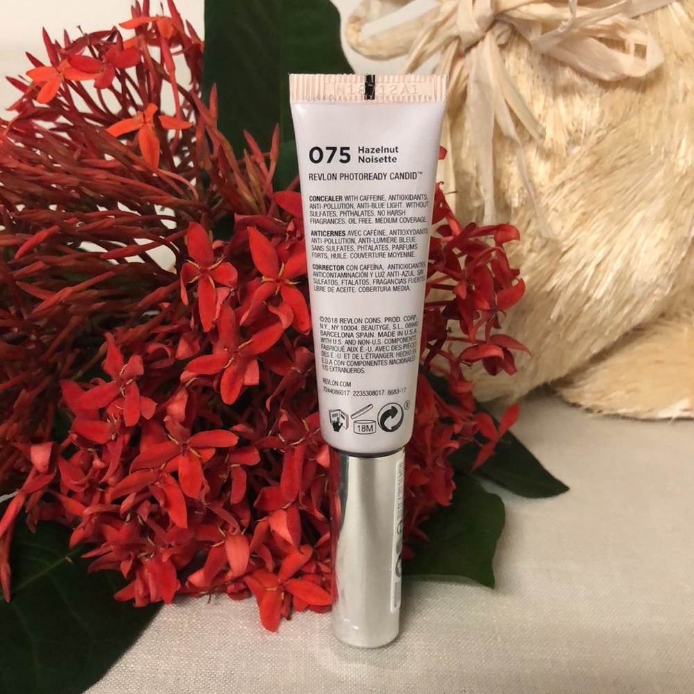 Revlon Photoready Candid Antioxident Concealer, #075 Hazelnut 0.34 fl oz… - Picture 4 of 5